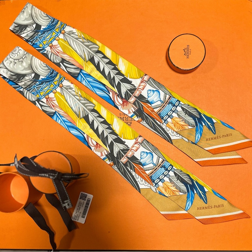 Hermes set of 2 identical twilly scarfs